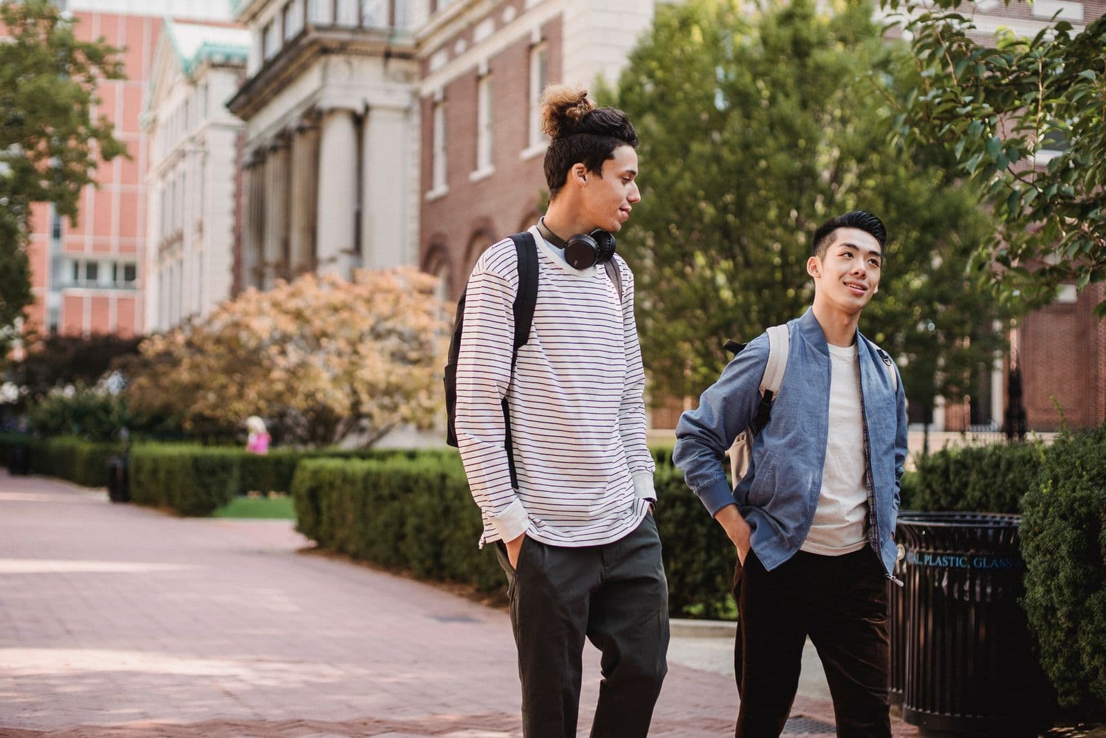 Students walking together on a college campus